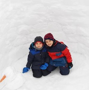 Meet your Posher, Zina